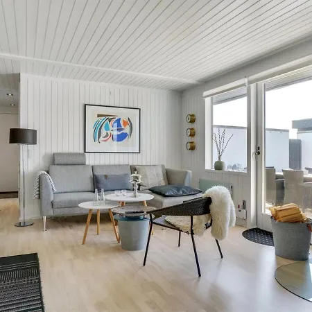 Tarvo - 400m From The Sea By Interhome