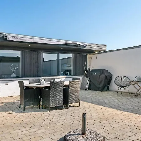 Tarvo - 400m From The Sea By Interhome